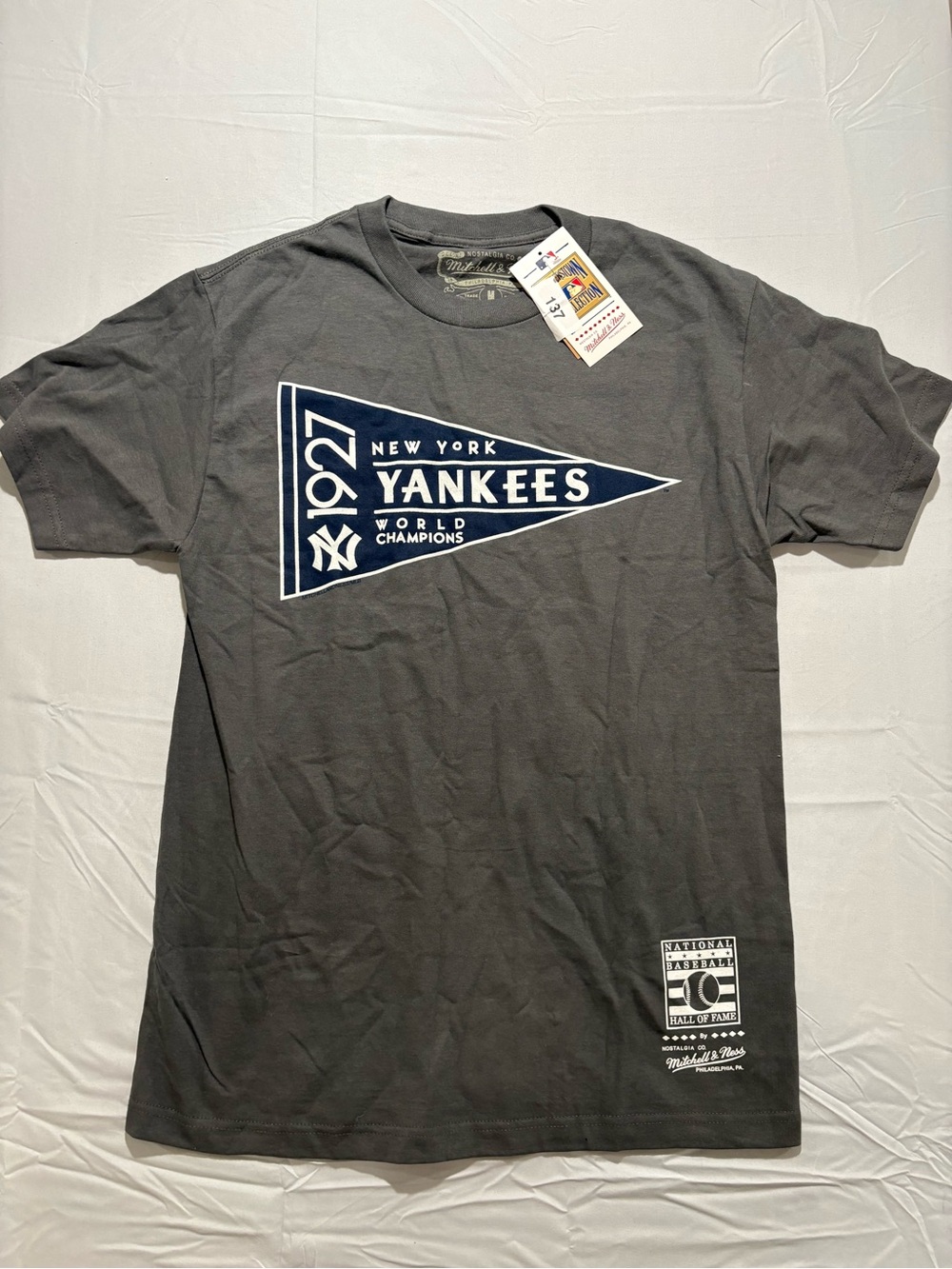 Mitchell & Ness Gray New York Yankees Pennant Tee